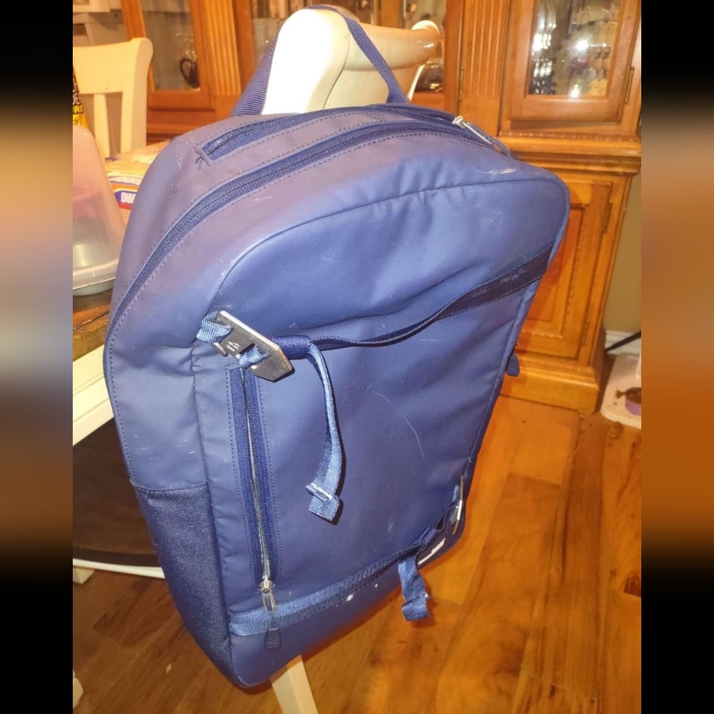 DB backpack - Picture 2 of 4